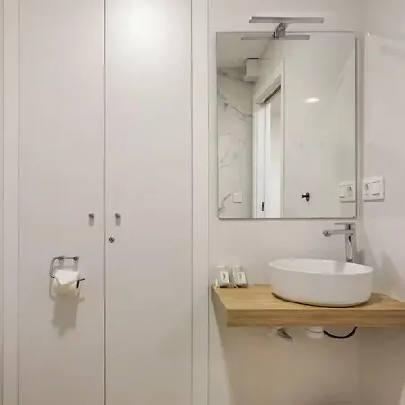 Apartman Bright & Modern Studio - Rose Y Maya