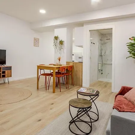 Bright & Modern - Rose Y Maya * 발렌시아