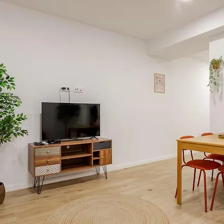 Bright & Modern - Rose Y Maya 발렌시아